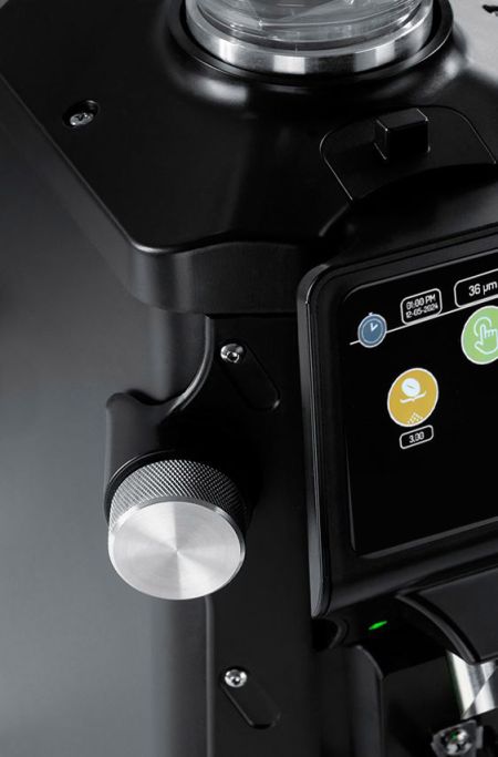 Alpha coffee grinder by Quamar