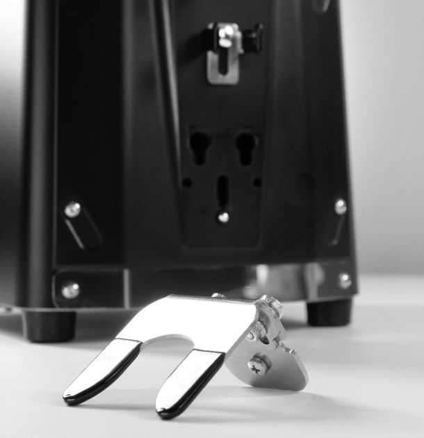 Alpha coffee grinder by Quamar